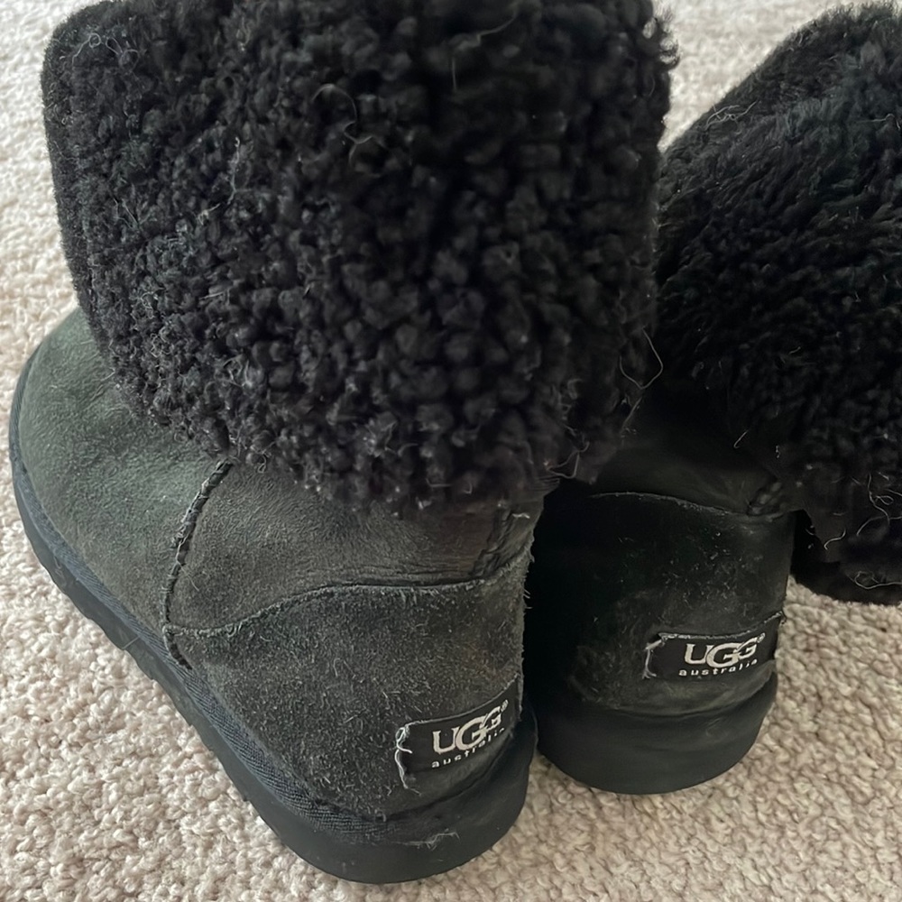 Tall black Ugg boots